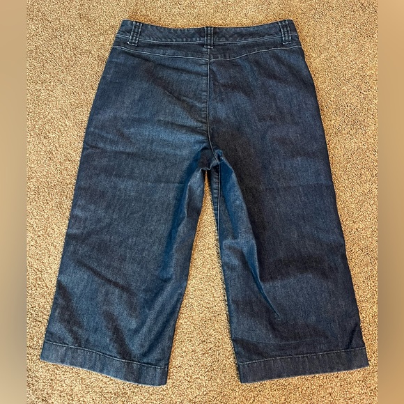 Coldwater Creek Jean capri shorts - Picture 6 of 6